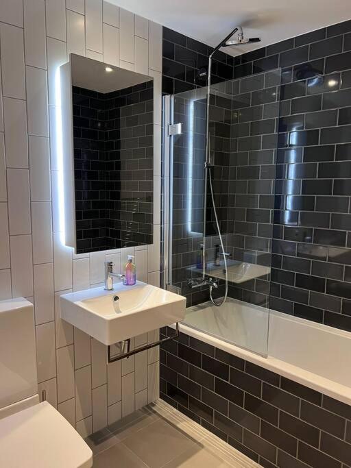 Stylish Apartment Docklands Londres Extérieur photo